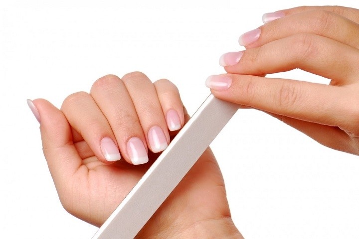 https://www.bano.makeup/uploads/media/mag/1403-3-5/bigstock-beauty-of-nails-36934.jpg