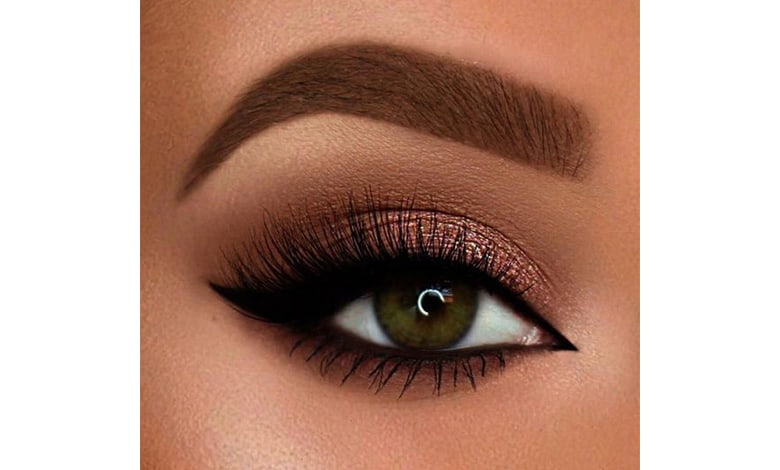 https://www.bano.makeup/uploads/media/mag/1403-3-6/2/womens-smokey-light-eyeshadow-model-010.jpg