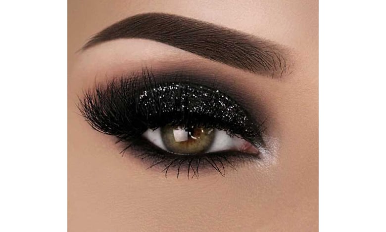 https://www.bano.makeup/uploads/media/mag/1403-3-6/2/womens-smokey-light-eyeshadow-model-040.jpg