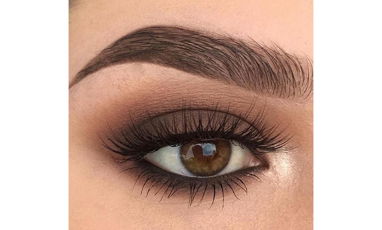 https://www.bano.makeup/uploads/media/mag/1403-3-6/2/womens-smokey-light-eyeshadow-model-06.jpg