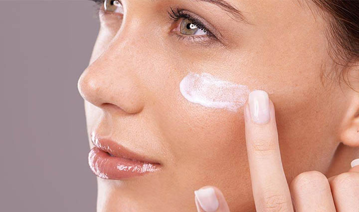 https://www.bano.makeup/uploads/media/mag/Facial-Moisturizer.-2-jpg.jpg